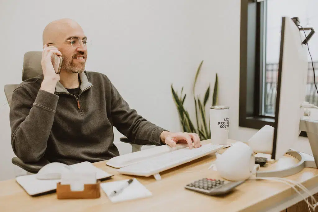 Free tax lawyer consultation alternative with former IRS Revenue Officer Justin Costello in Hilliard, Ohio.